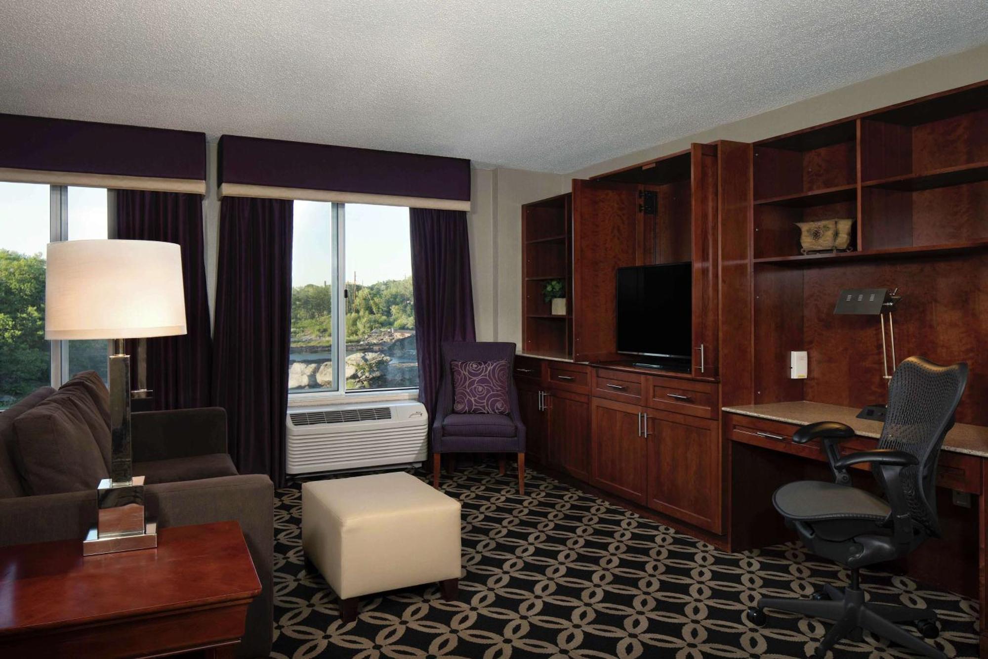 Hilton Garden Inn Auburn Riverwatch Dış mekan fotoğraf