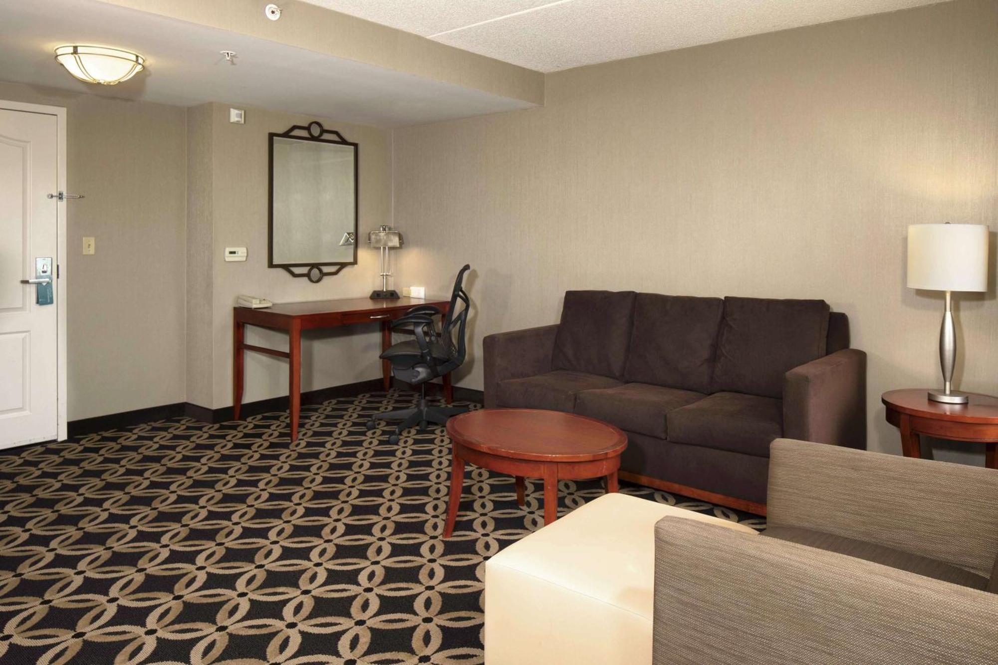 Hilton Garden Inn Auburn Riverwatch Dış mekan fotoğraf