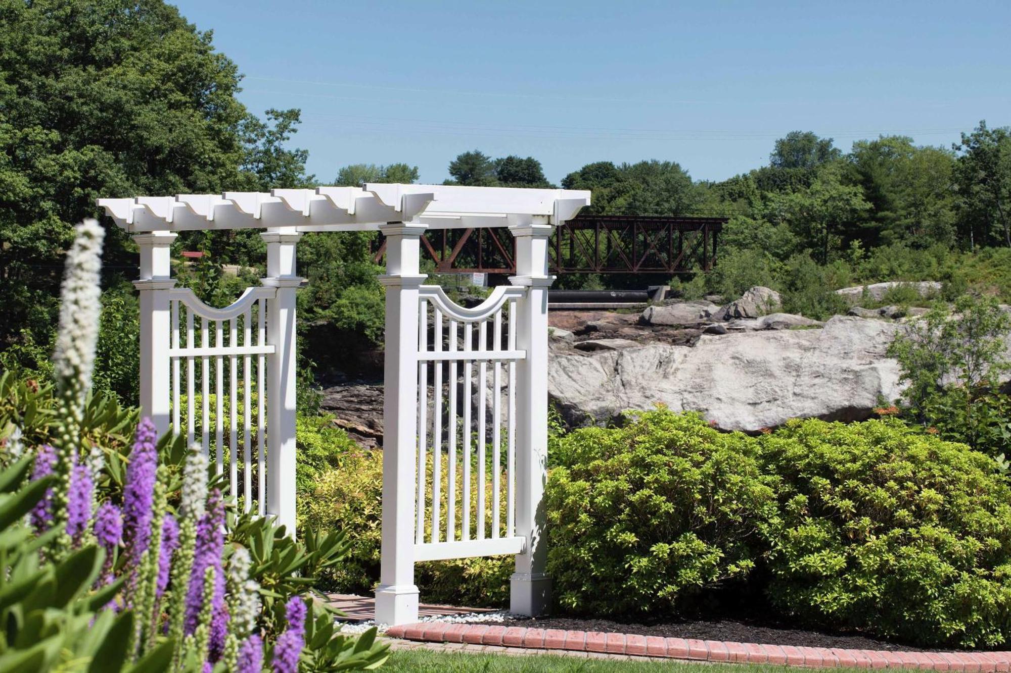 Hilton Garden Inn Auburn Riverwatch Dış mekan fotoğraf